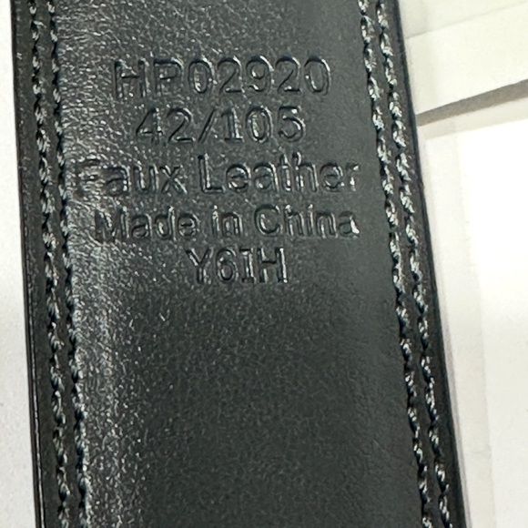 Perry Ellis Mens NEW Black Reversible Dress Belt Men's Sz 42 Faux Leather - Picture 2 of 10